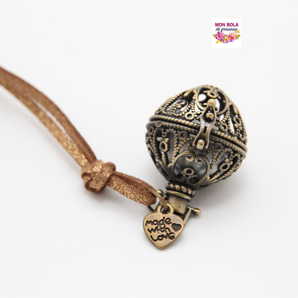 bola bronze avec breloque