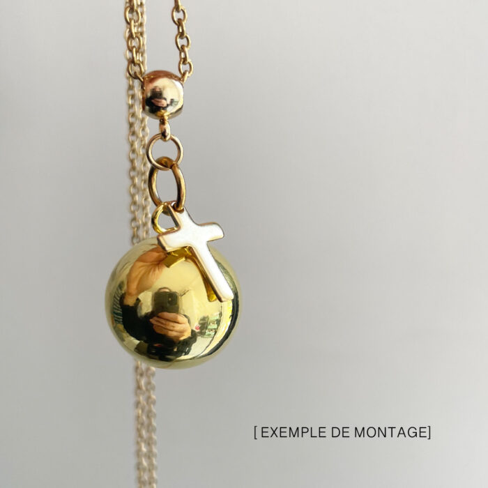 Le bola de grossesse croix est proposé à petit prix, et il est personnalisable !