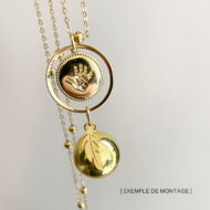 Le bola plume est réalisé sur commande avec une breloque en plus, une autre chaîne