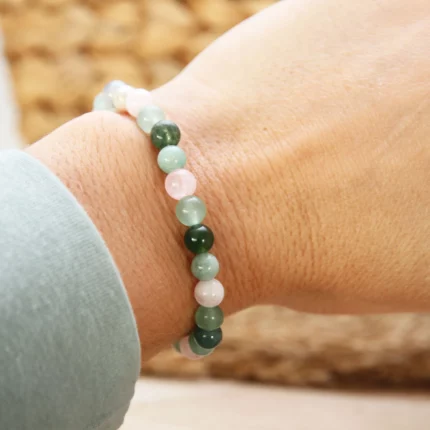 Bracelet de guérison sur mesure pour futures mamans sereines.