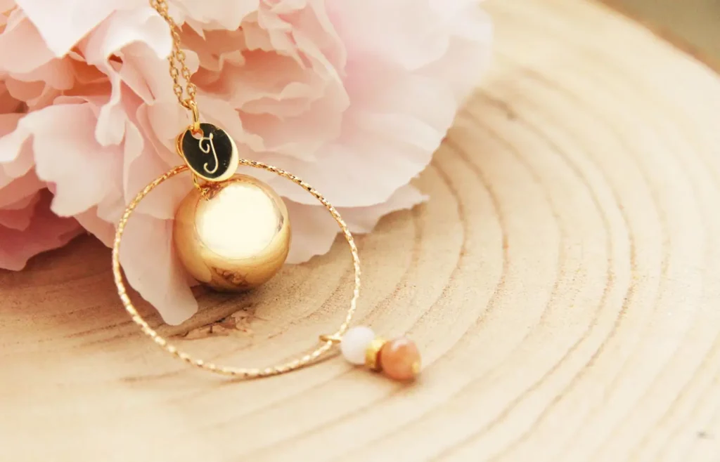 lithotherapie et bola de grossesse : les bienfaits pour la future maman