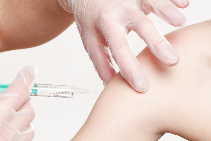 Les premiers vaccins de bébé