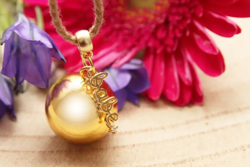 Découvrez qui offre le bola de grossesse à la future maman