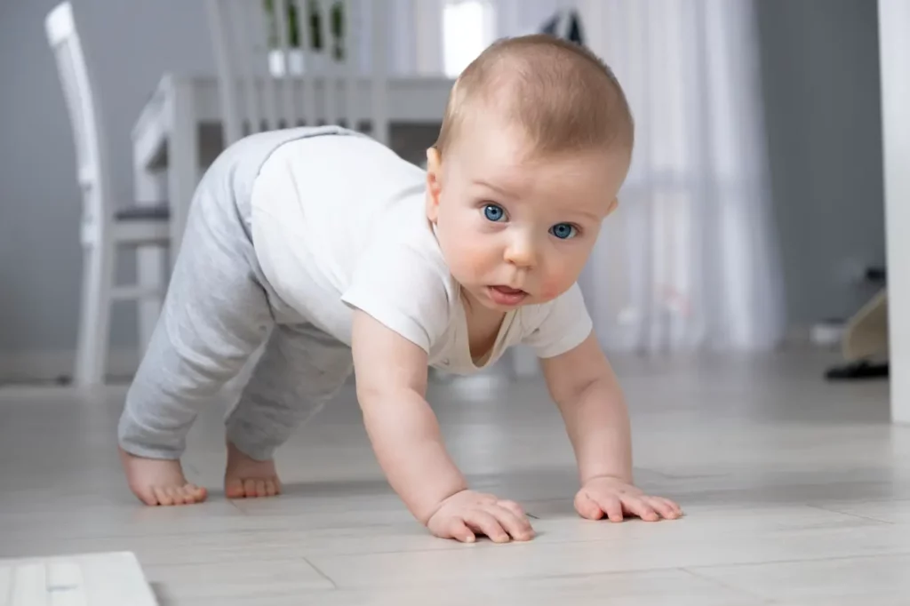 Parcours de motricité pour bébé : bienfaits et idées DIY