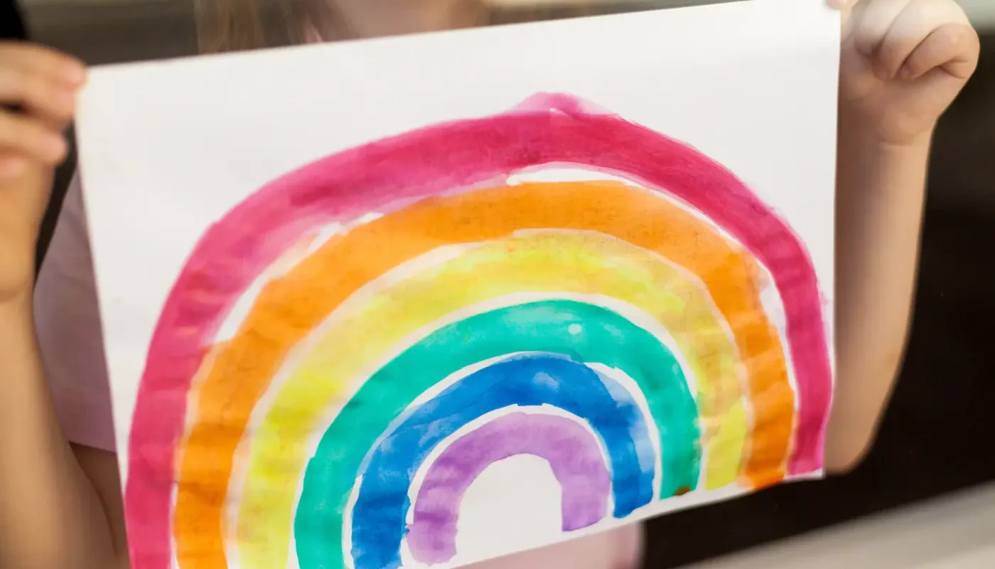 Qu’est-ce qu’un bébé arc-en-ciel ? Un symbole d’espoir et de renouveau