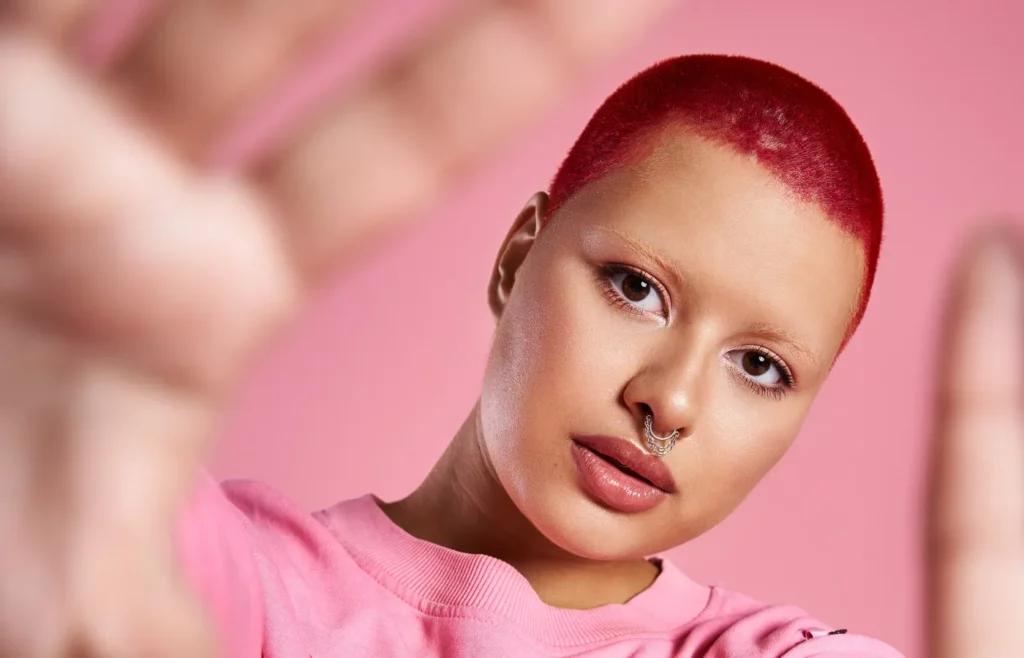 Cette future maman a osé le Buzzcut et le résultat est époustouflant !