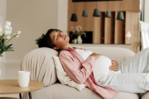 10 astuces pour gérer la fatigue du premier trimestre de grossesse