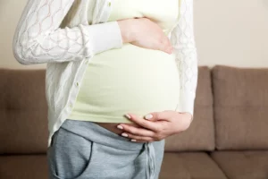 Pourquoi votre ventre tire-t-il pendant la grossesse ?