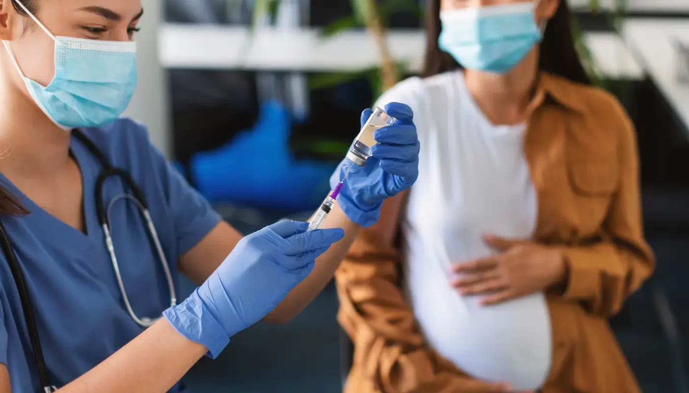 La vaccination contre la coqueluche pendant la grossesse : protéger bébé dès sa naissance