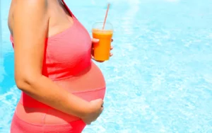 Canicule et grossesse : vos alliés hydratation pour rester au top !