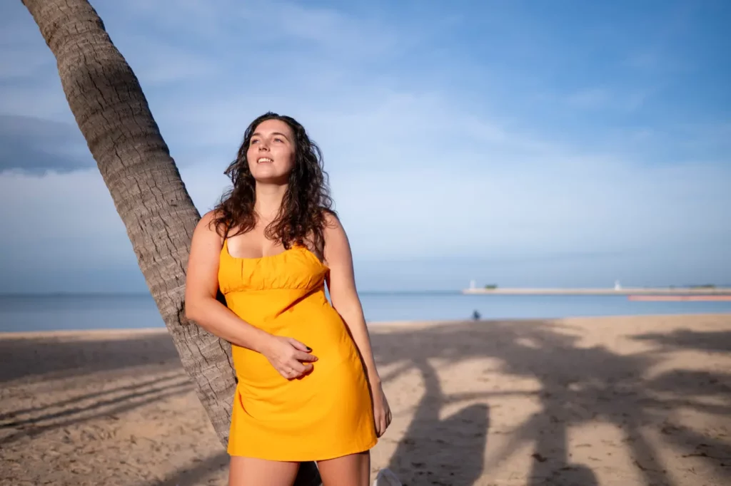 Accouchement en été : gérer la chaleur des 2 derniers mois