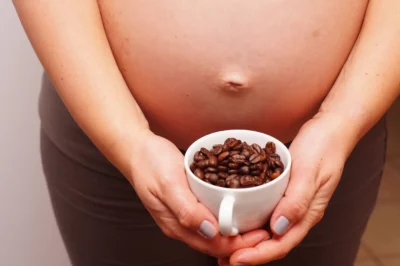 Enceinte : comment consommer café, thé et tisanes en toute sécurité ?