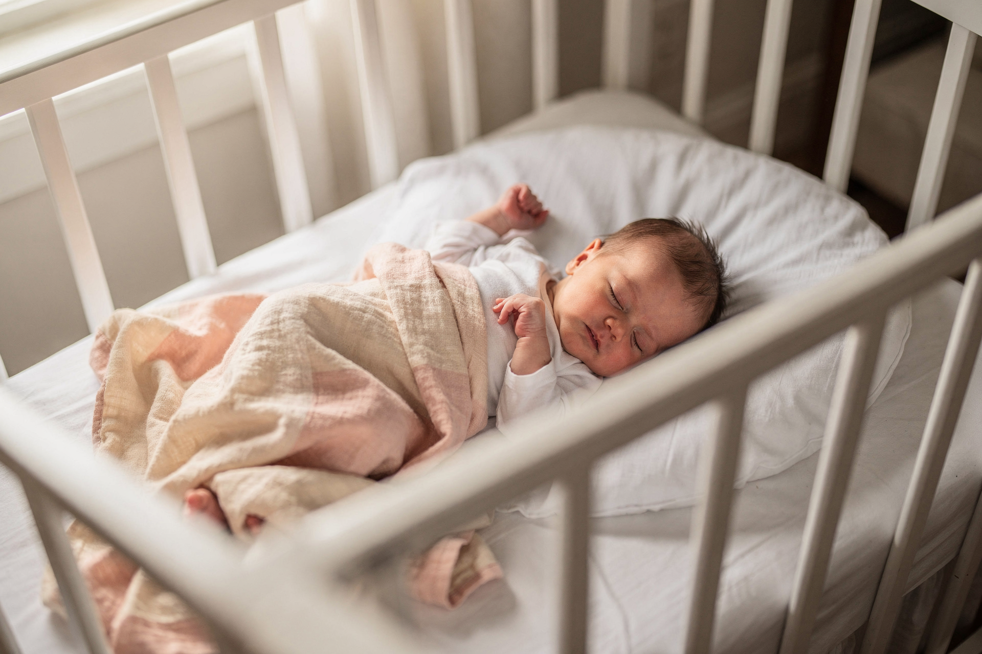 Taille de bébé : comment suivre sa croissance de la naissance à 2 ans